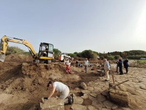 Santa Marinella – Edifici, colonne doriche e altre meraviglie emergono dagli scavi di Castrum Novum