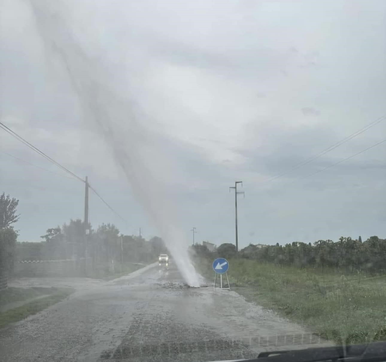 Montefiascone – Altro geyser alla Commenda: “Perdita d’acqua enorme”
