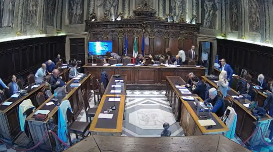 L’affondo della Lega sulla nota del consigliere Buzzi: “Con la Frontini non c’è il valzer delle poltrone perché ne hanno una per tutti”