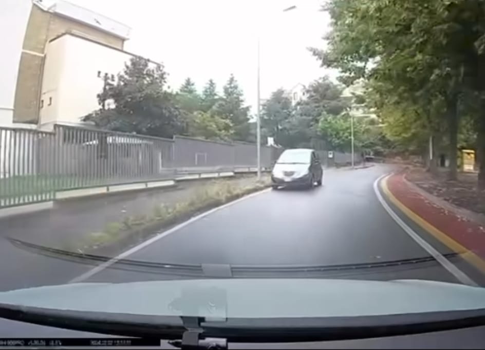 Viterbo – Al Murialdo sempre più auto contromano: “Completamente ignorata la segnaletica, c’è il rischio di incidenti”