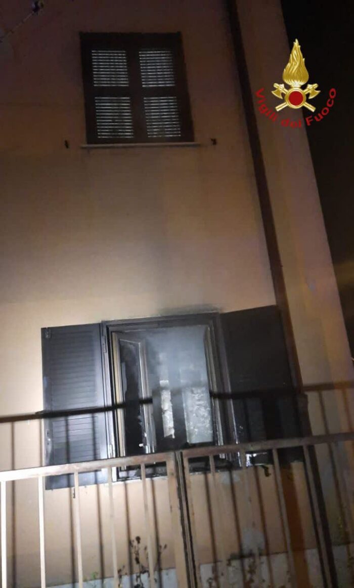 Palestrina, appartamento in fiamme: due disabili in gravi condizioni