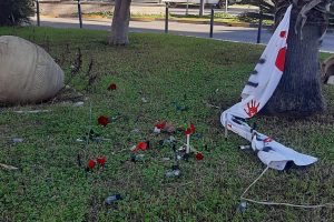 Ladispoli – Vandalizzata la piazza simbolo della lotta alla Violenza sulle donne