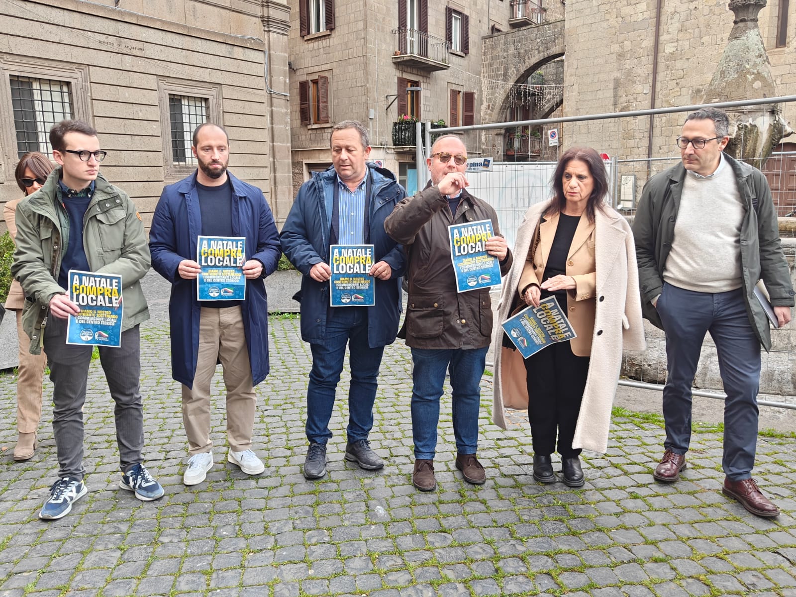 Viterbo – L’iniziativa di Fratelli d’Italia per il centro, “A Natale compra locale”