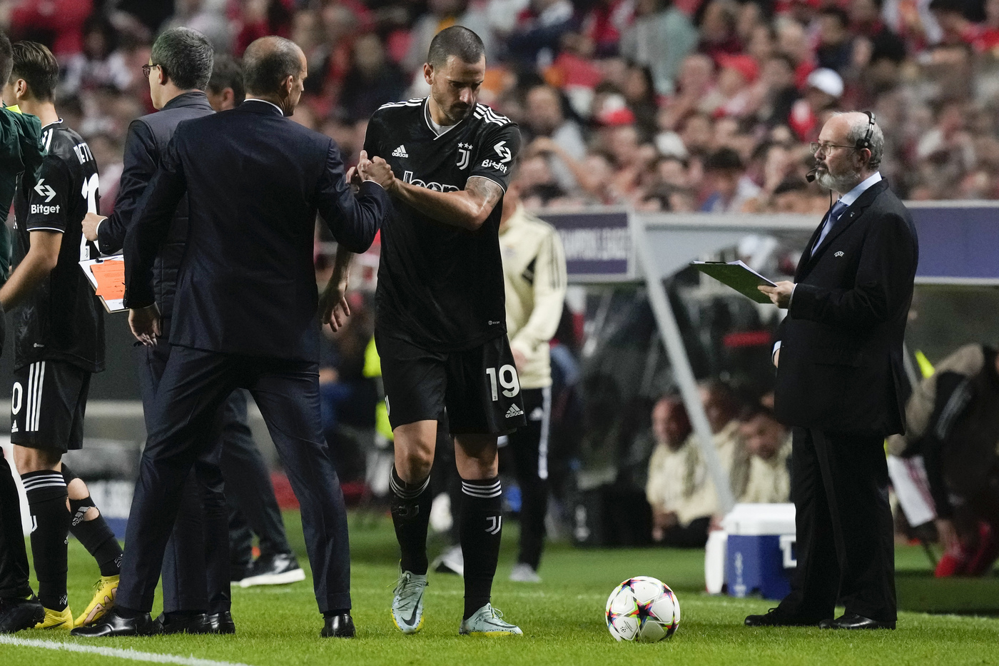 Bonucci, anni dopo ancora veleno contro Allegri: “Mi insultò, mi mandò a..”