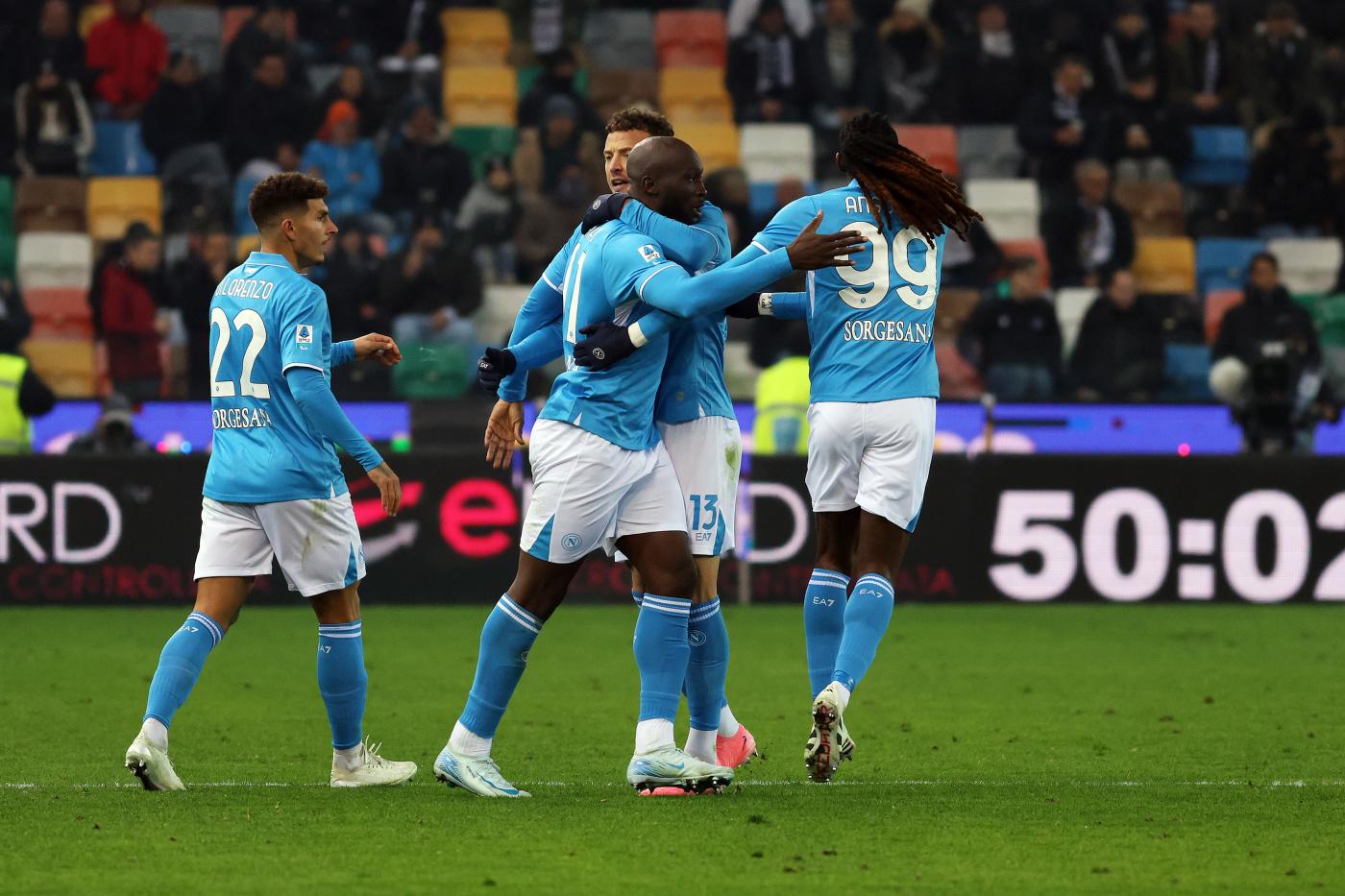 Lotta Scudetto, Atalanta in testa ma Napoli in scia: risposta Conte, ribaltata l’Udinese