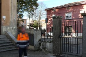 Vetralla – Bambino investito mentre entra a scuola