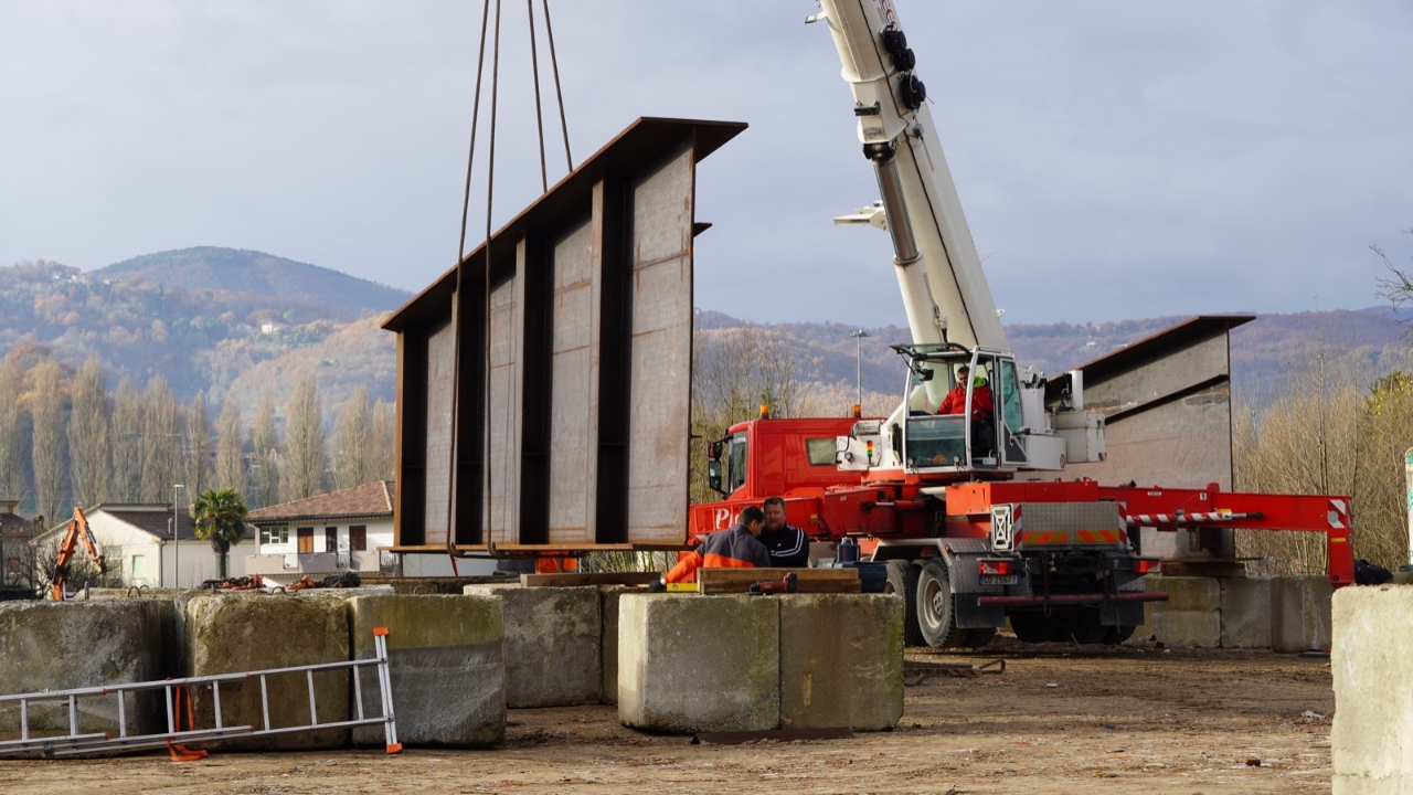Anas – Svincolo Rieti ovest, iniziati i lavori di assemblaggio del nuovo ponte
