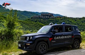 Truffa al lago del Turano, coppia di siciliani raggira proprietaria di casa vacanze