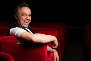 Teatro, parte da Civitavecchia il tour di Gabrielle Cirilli e della sua “Family”