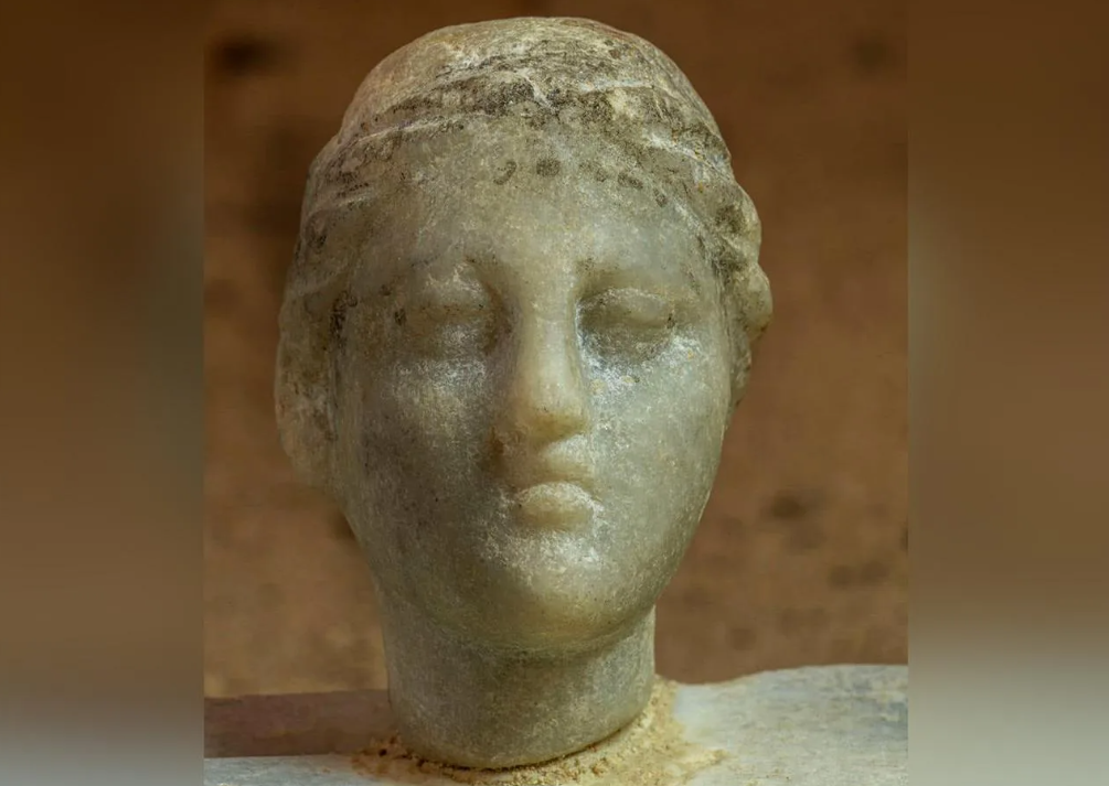 Archeologi ritrovano antico busto che potrebbe risolvere il mistero di Cleopatra