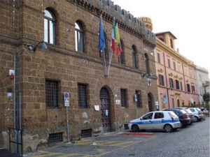 Cerveteri: “Problemi ai riscaldamenti delle scuole già attenzionati, uno show la Commissione convocata dal presidente Paolacci”