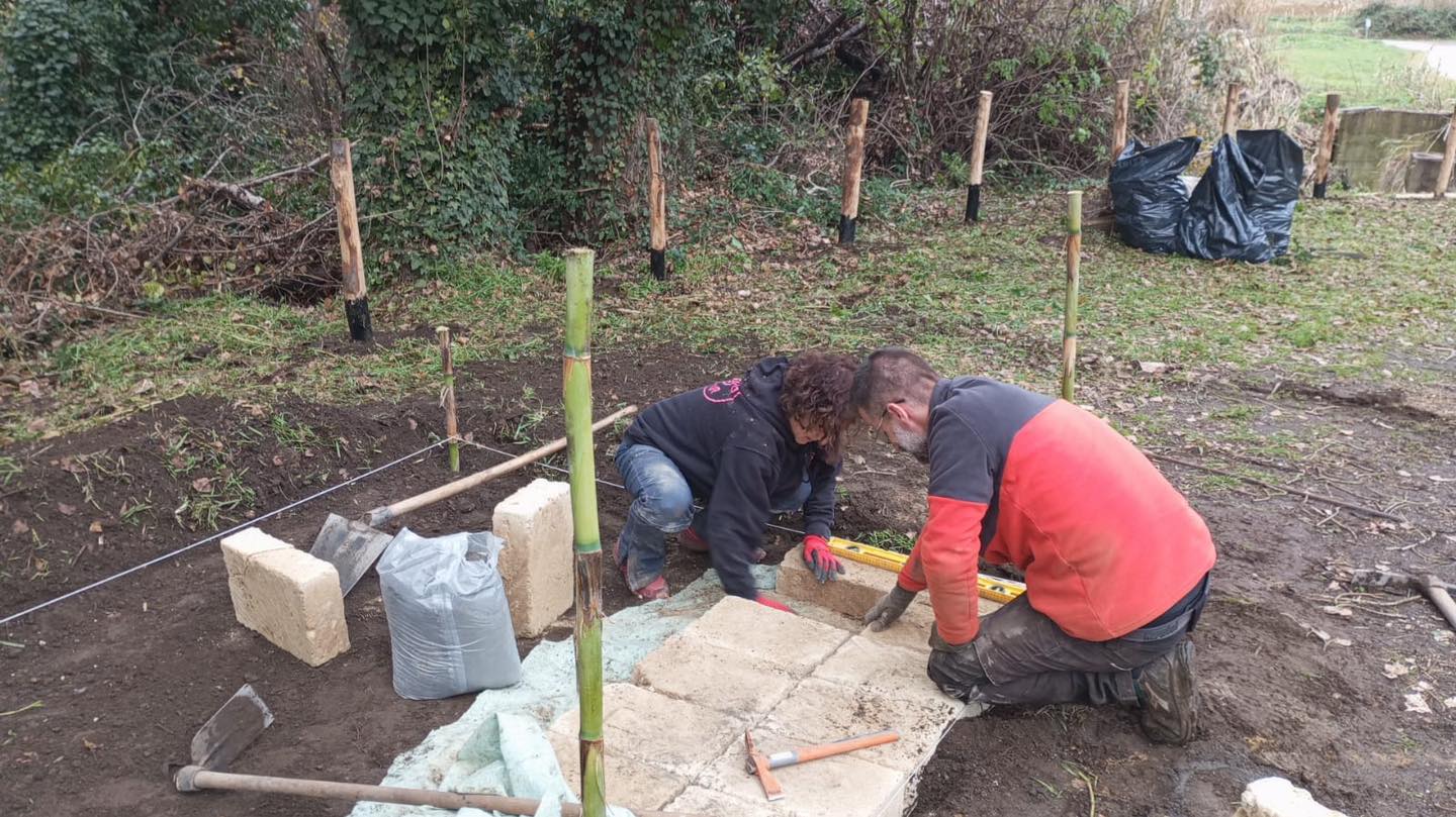 Via Francigena – Viterbo Clean Up realizza una nuova area di sosta per i pellegrini a Castel D’Asso
