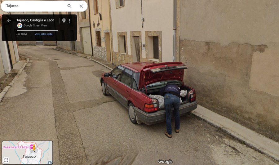 Spagna – Killer incastrato da Google Street View mentre carica un corpo in auto