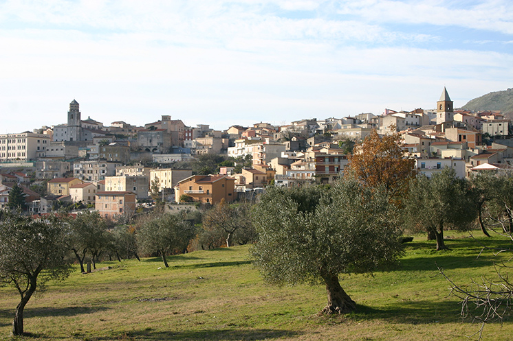 Frosinone – Due operai cadono dal tetto, uno muore