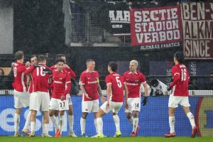 Europa League, la Roma si complica la vita: trasferte indigeste, 1-0 AZ