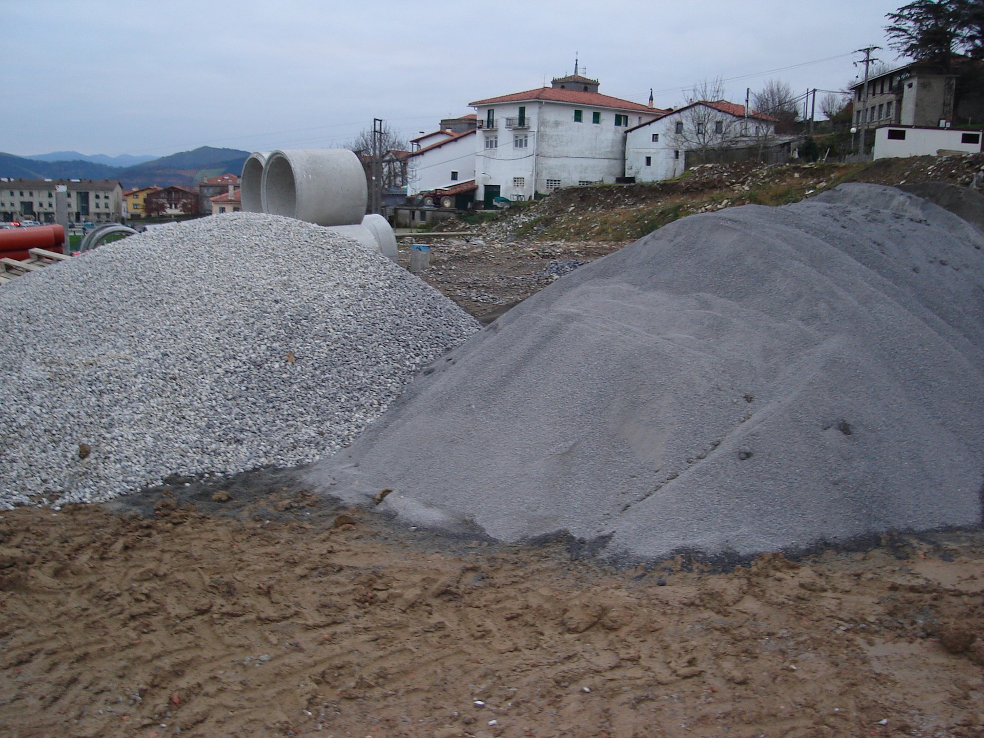 Bomarzo – Ok all’apertura di una nuova cava di sabbia e ghiaia in località Castelvecchio