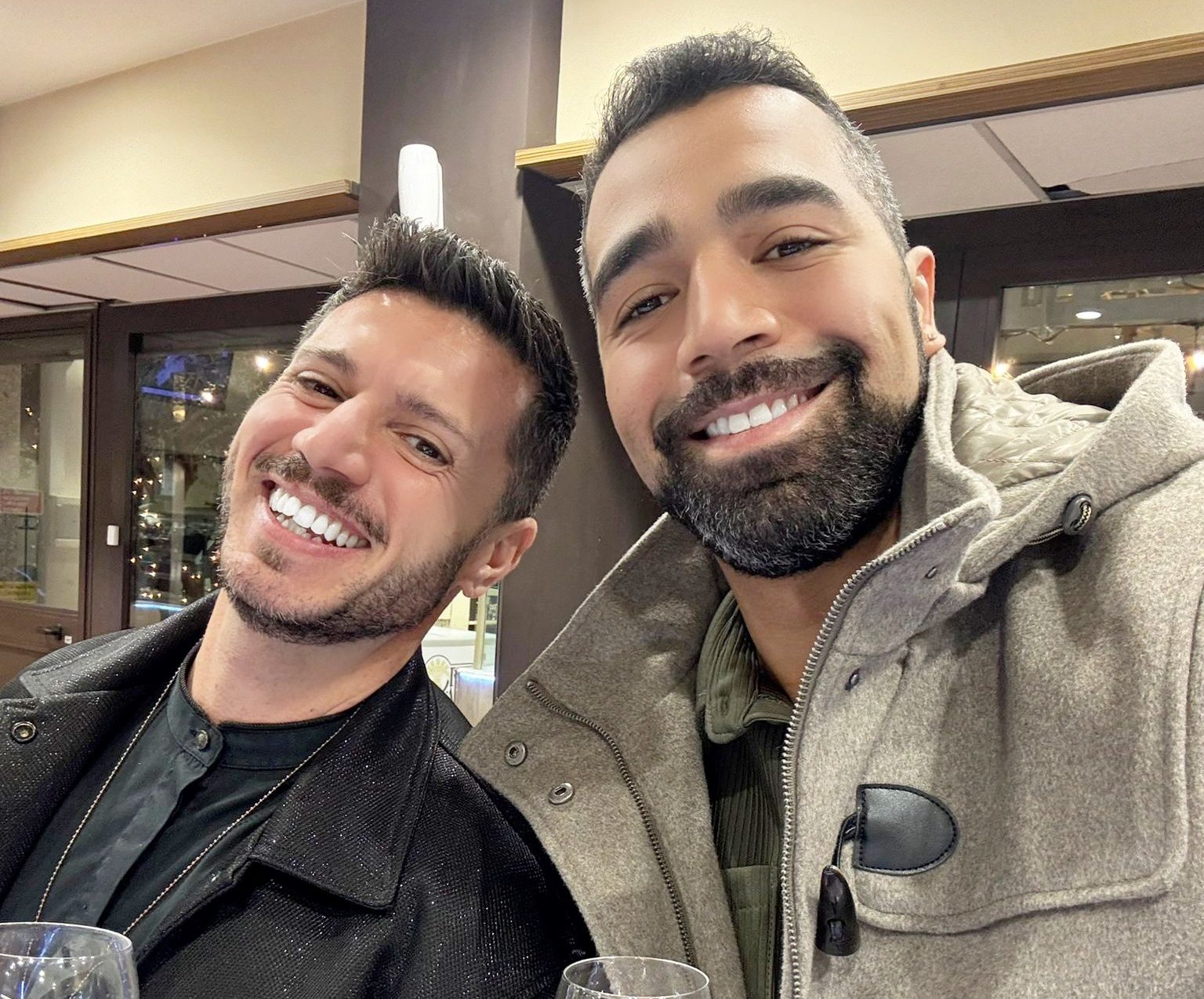 Nepi, fiori d’arancio per il tenore internazionale Roberto Cresca e l’amato Jonas Queiroz