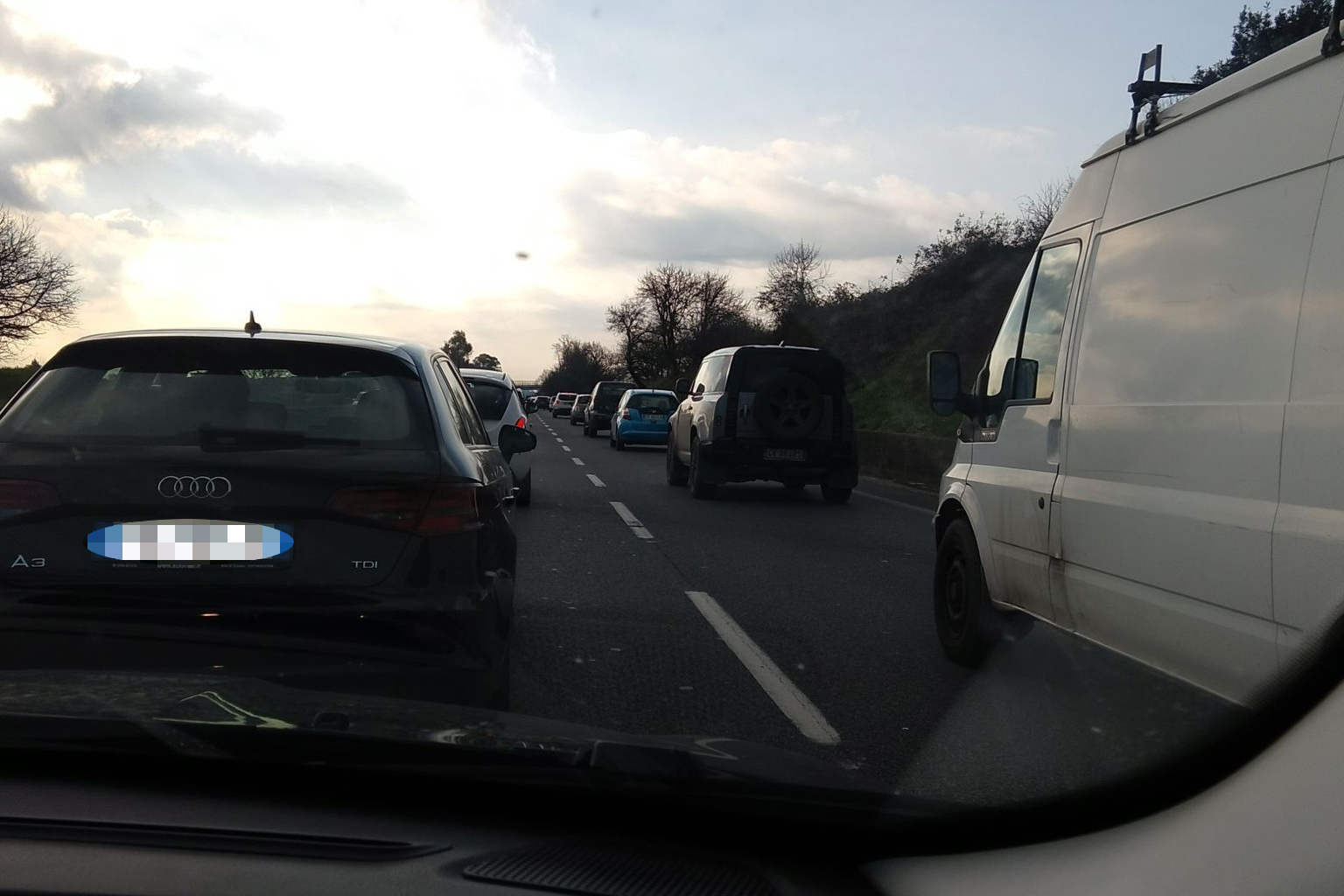 Formello – Grave incidente sulla Cassia bis, coinvolti due camion e tre auto