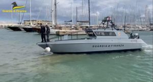 Santa Marinella – Pesca illegale, scovate e sequestrate 135 trappole legate lungo 700 metri di corda