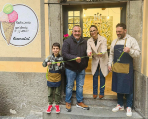 Vitorchiano – Grande festa per l’apertura di una nuova attività, ecco la Pasticceria artigianale Cuccuini