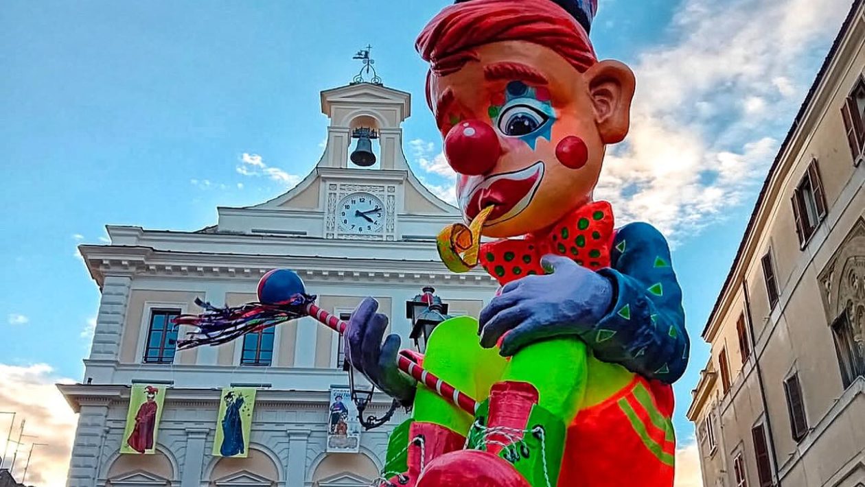 Carnevale di Civita Castellana blindato: massima sicurezza, ingressi controllati e restrizioni su negozi e alcol. Crescono le proteste