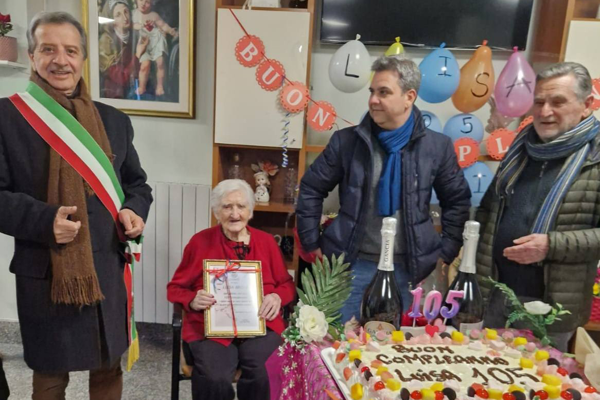 Santa Marinella – Festa grande per Luisa Brogi che compie 105 anni