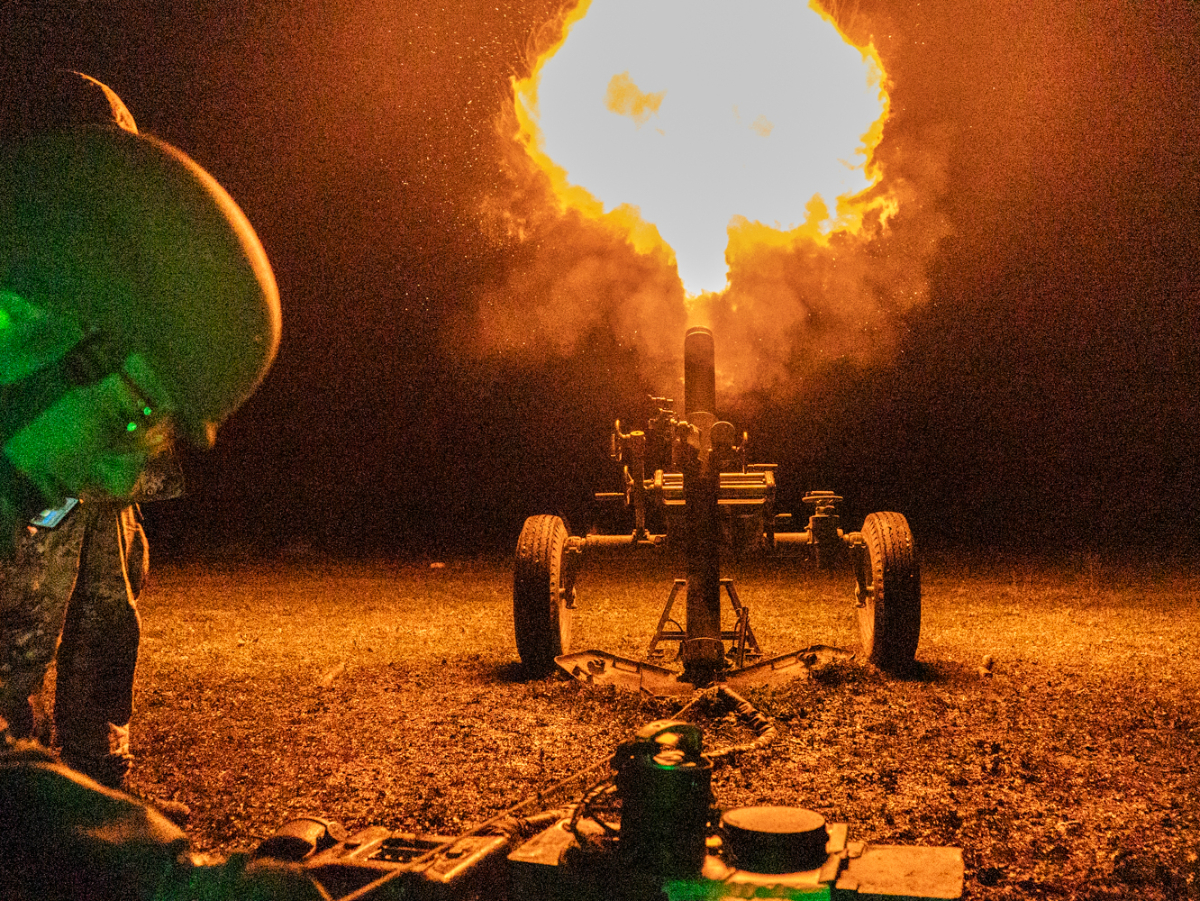 Monte Romano – Al poligono il “battesimo del fuoco” per i giovani artiglieri (FOTO)