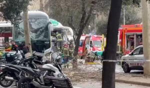 Barcellona – Grave incidente coinvolge bus con studenti italiani minorenni, ci sono molti feriti