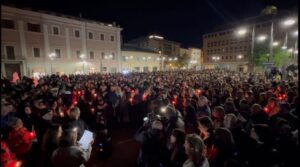 Terni – La fiaccolata per Ilaria Sula attraversa la città (video)
