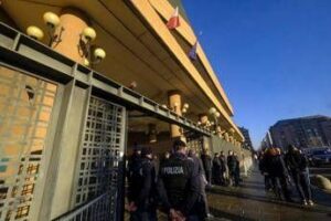 Scontri Derby Capitale, pugno pesante: sette arresti e trasferte finite