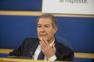 Papa, Musumeci “Piano sicurezza per oltre un milione di arrivi”