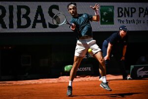 Musetti batte Navone e vola agli ottavi al Roland Garros