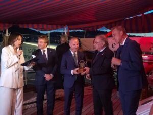Regione Lazio – Ciacciarelli: “Blue Forum Awards 2025 sull’Amerigo Vespucci, occasione unica per il Lazio”