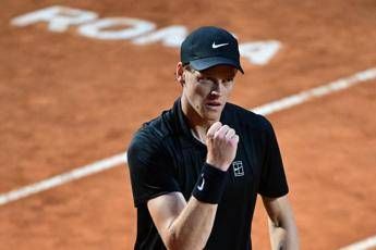 Sinner non si ferma più, batte Cerundolo e vola ai quarti degli Internazionali