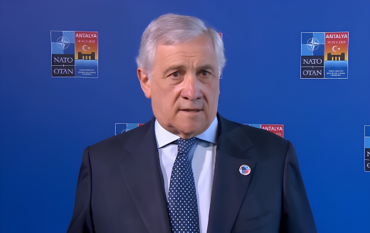 Tajani al vertice Nato “La Russia non vuole accelerare sulla pace”