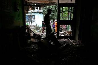 India-Pakistan, alta tensione: nuova ondata di attacchi nella notte