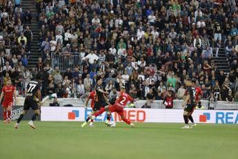 Fiorentina ko 2-1, il Venezia scavalca Empoli e Lecce nella corsa salvezza