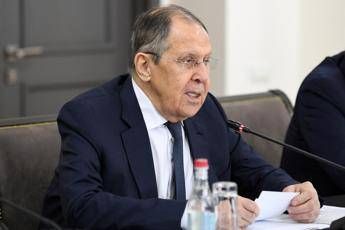 Ucraina, Russia: “Irrealistici colloqui in Vaticano”. Trump: “Concluso importante scambio prigionieri”