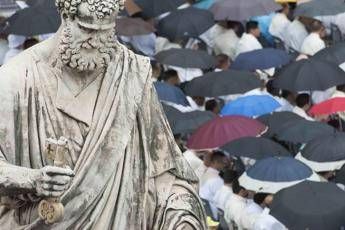 Conclave, la barba di San Pietro: perché i papi l’hanno (quasi) sempre rasata