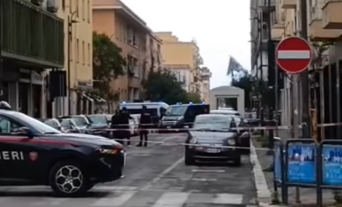 Latina – Pacco sospetto con finto ordigno in centro, rimosso da artificieri