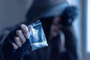 Droga, report su adolescenti Ue, consumi in calo ma emergono nuovi rischi