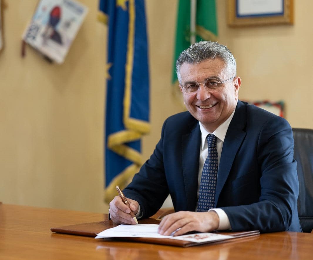 Sindaco Cassino indagato per corruzione, “piena fiducia”