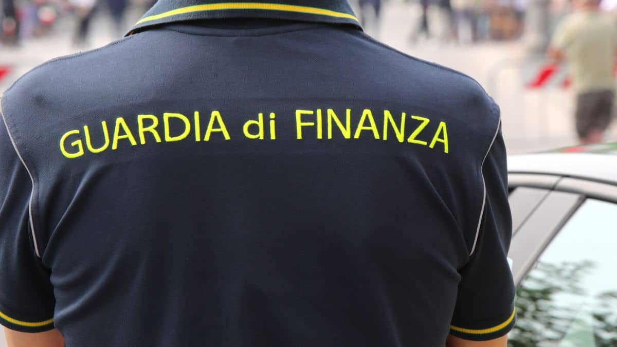 Contraffazione, sequestrati 527 milioni di prodotti in nove mesi: il bilancio della Guardia di Finanza