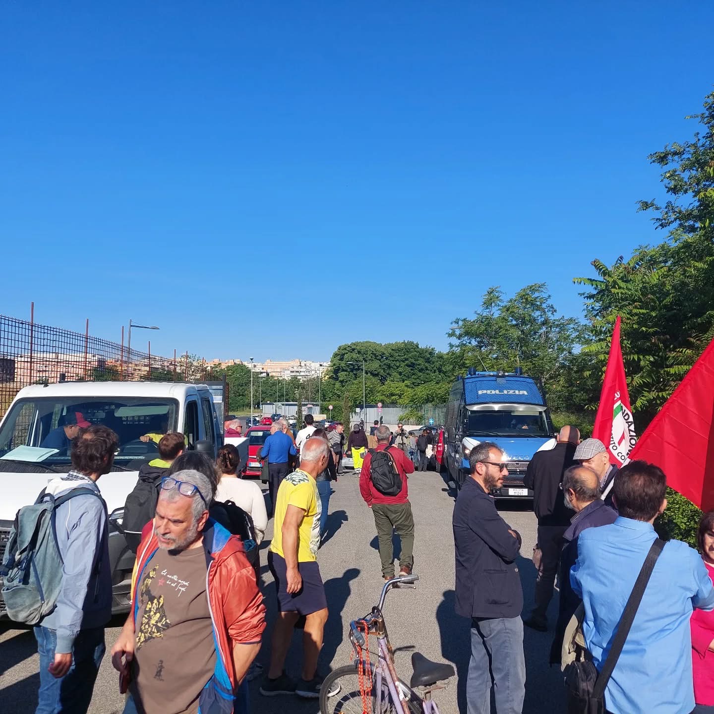 Roma: tensione tra comitati e polizia contro inizio lavori stadio