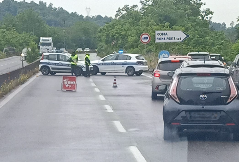Cassia – Brutto incidente sulla superstrada verso Viterbo, morto centauro