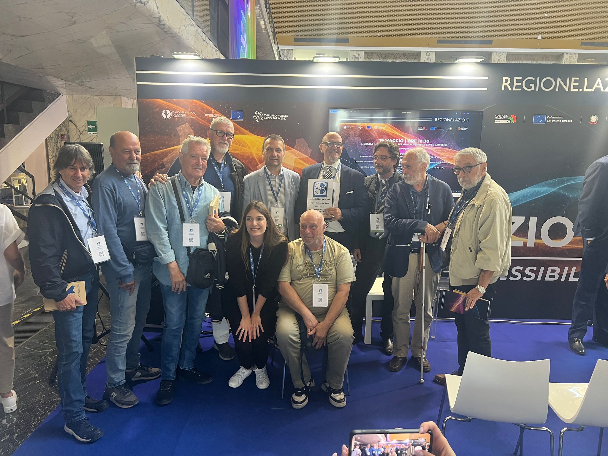 Roma Nord e Roma Lido, trasporti più accessibili per le persone sorde: attivato il servizio Lis