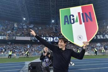 Napoli, ora la festa scudetto. Ma pesa la decisione di Conte sul futuro