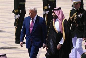 Trump arrivato in Arabia Saudita, al via il viaggio in Medio Oriente