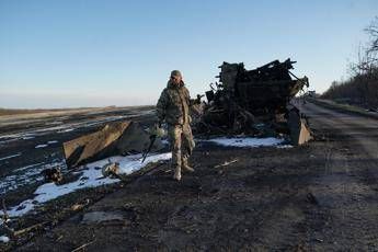 Ucraina, nuovi raid russi nella notte: “Proposte di tregua ignorate”