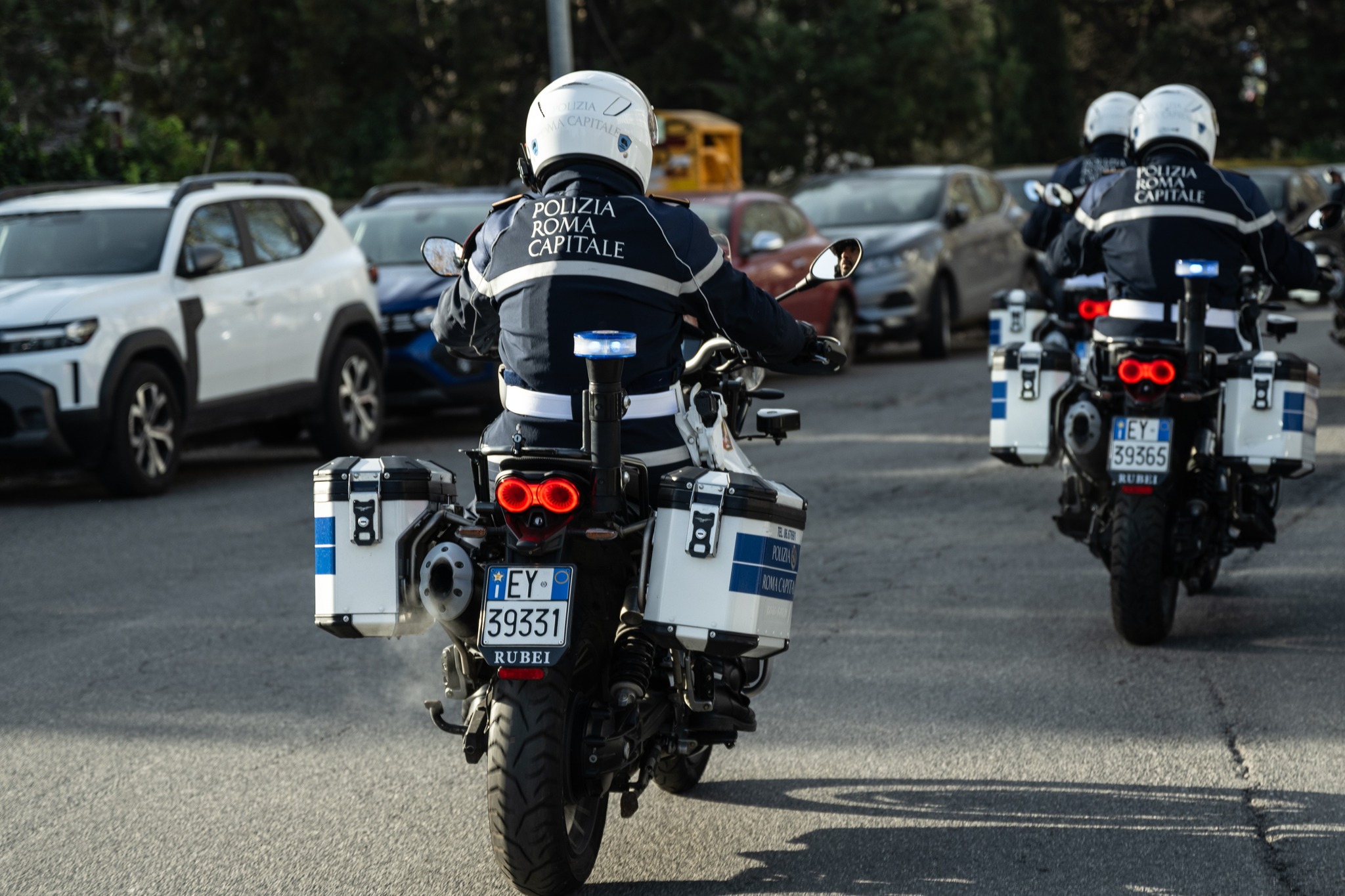 Roma – Violenta aggressione alla fermata di via Prenestina, 59enne finisce in ospedale